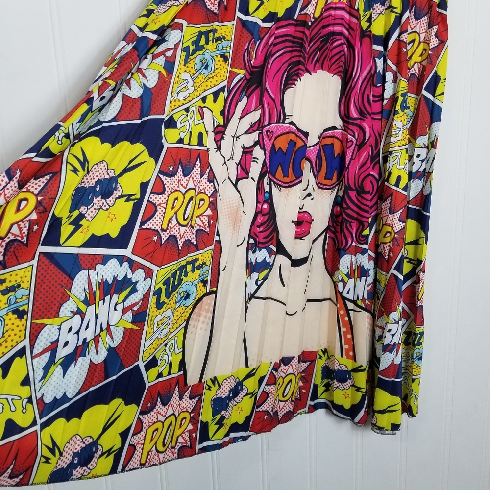COPY - Pleated Graphic Print Midi Skirt - Picture 3 of 5
